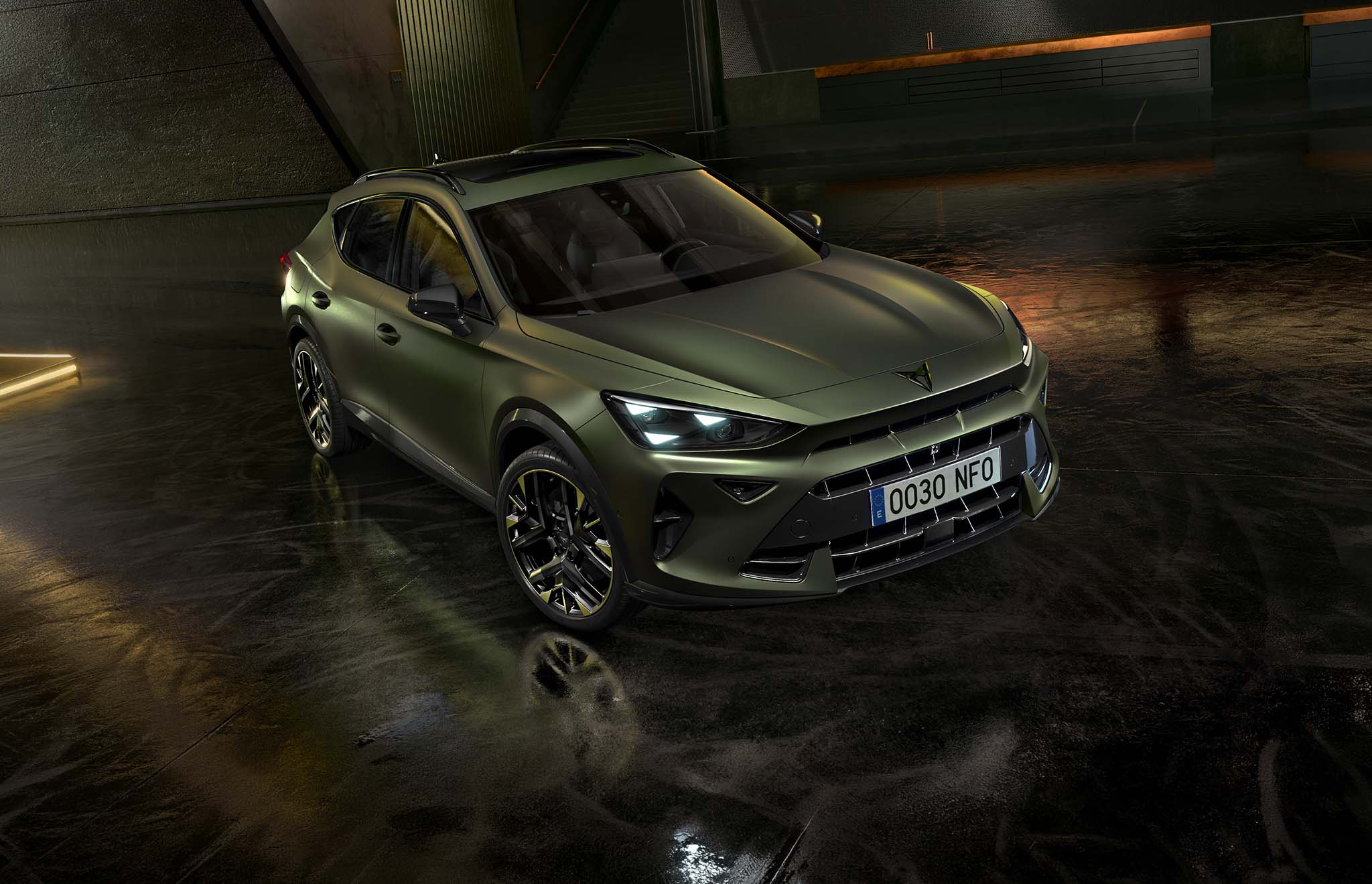 Vista tre quarti frontale CUPRA Formentor Tribe Edition