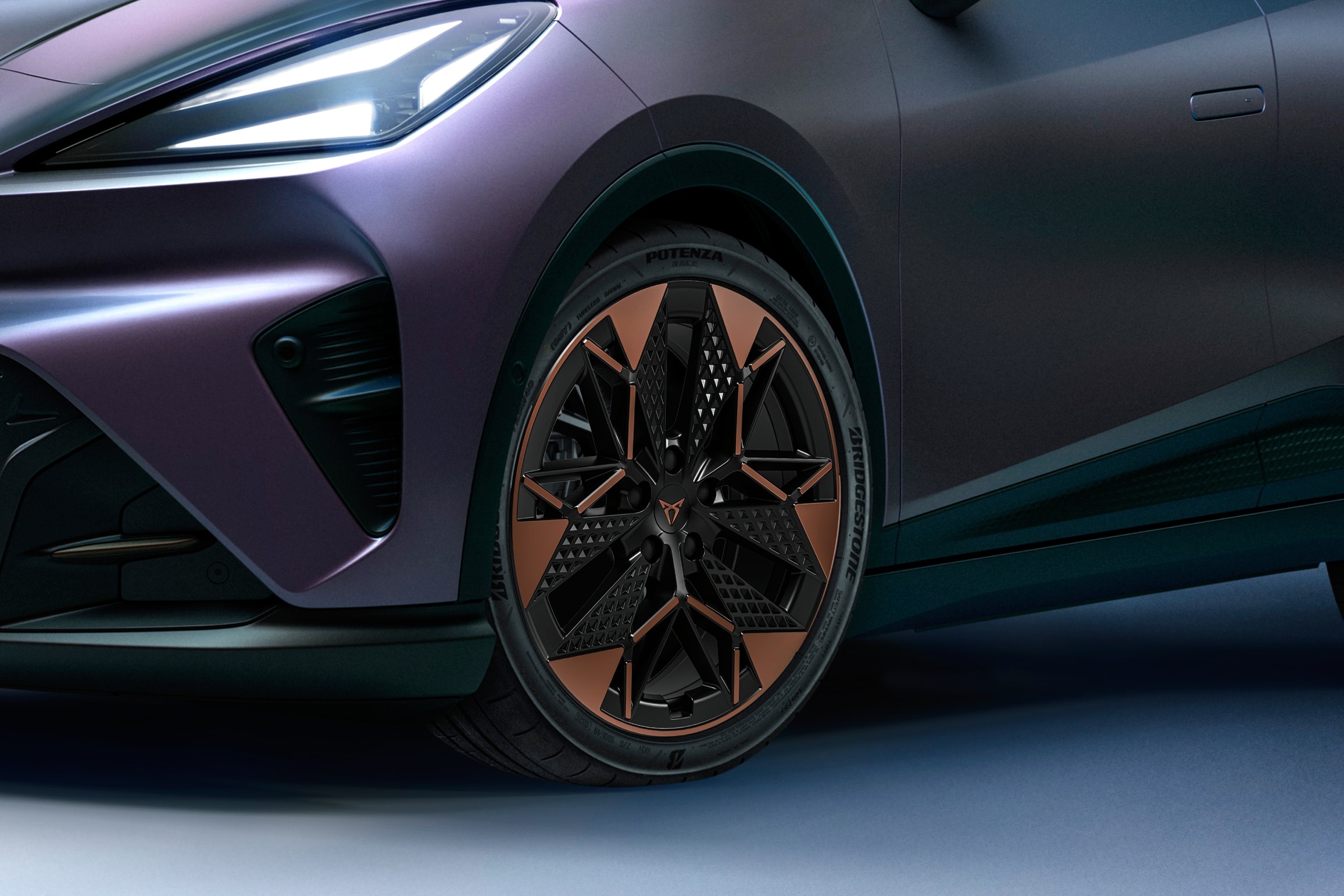 Dettaglio dei cerchi CUPRA Raval Machined Copper