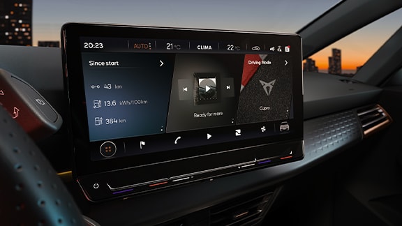 CUPRA Born Schermo di infotainment online galleggiante 12”