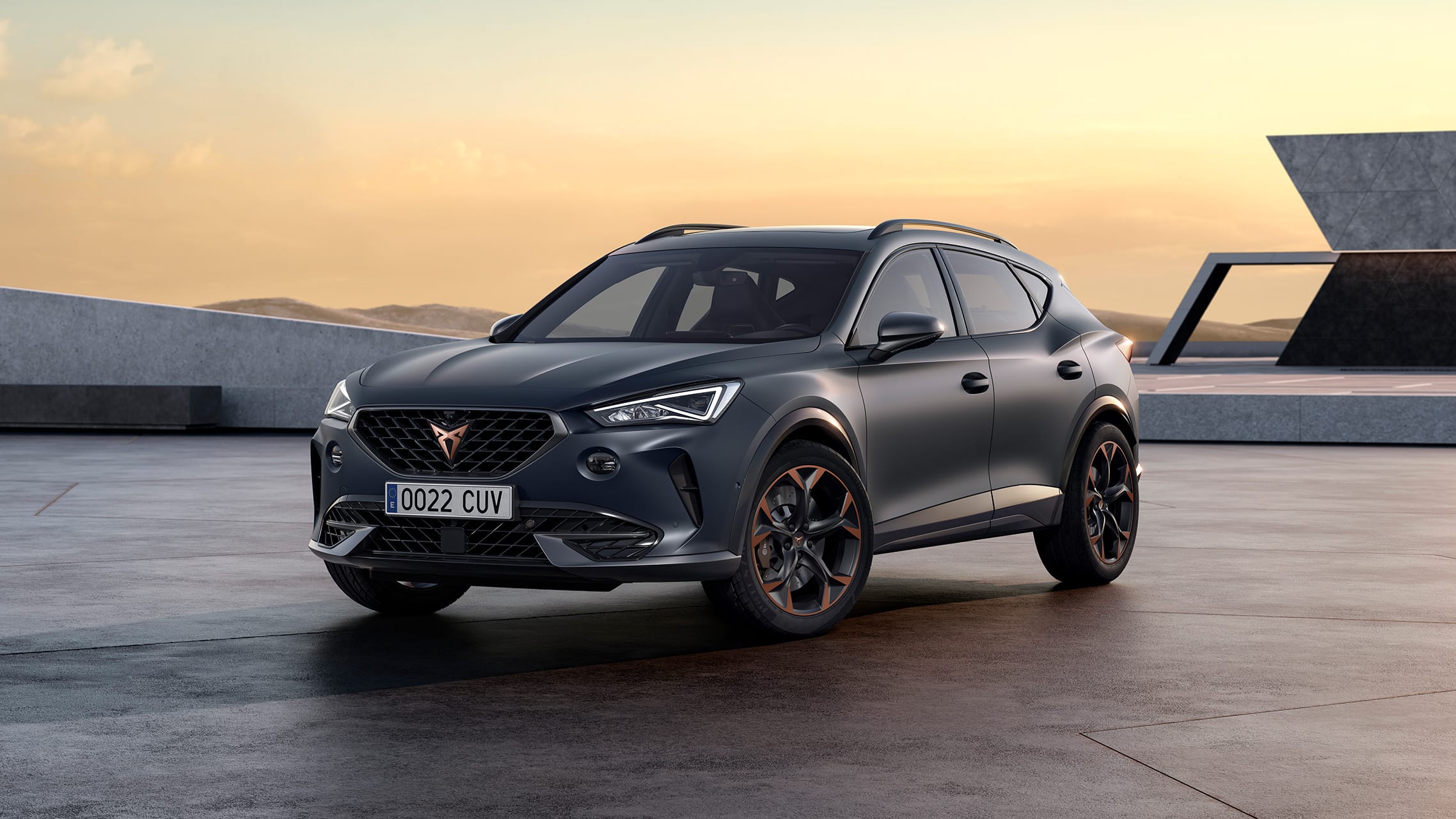 01-new-cupra-formentor-exclusive-petrol-blue-matte-exterior-finish.jpg