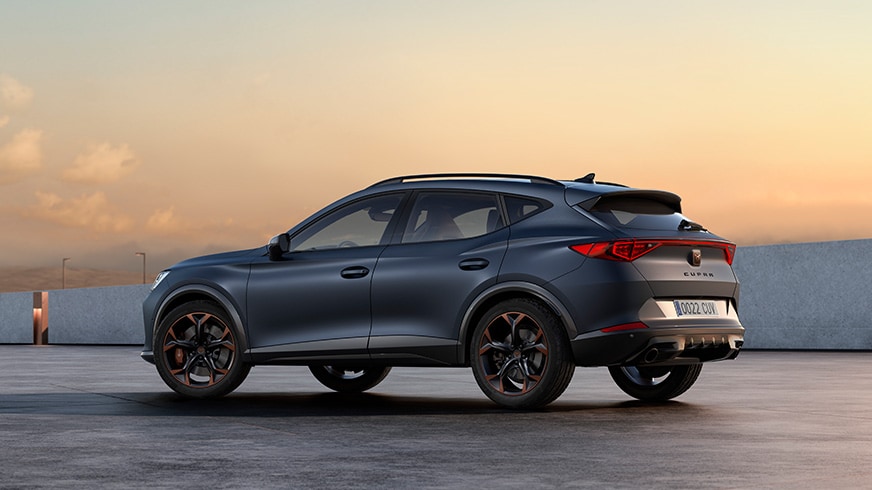 CUPRA Formentor 2020: SUV compatto. Vista spoiler posteriore