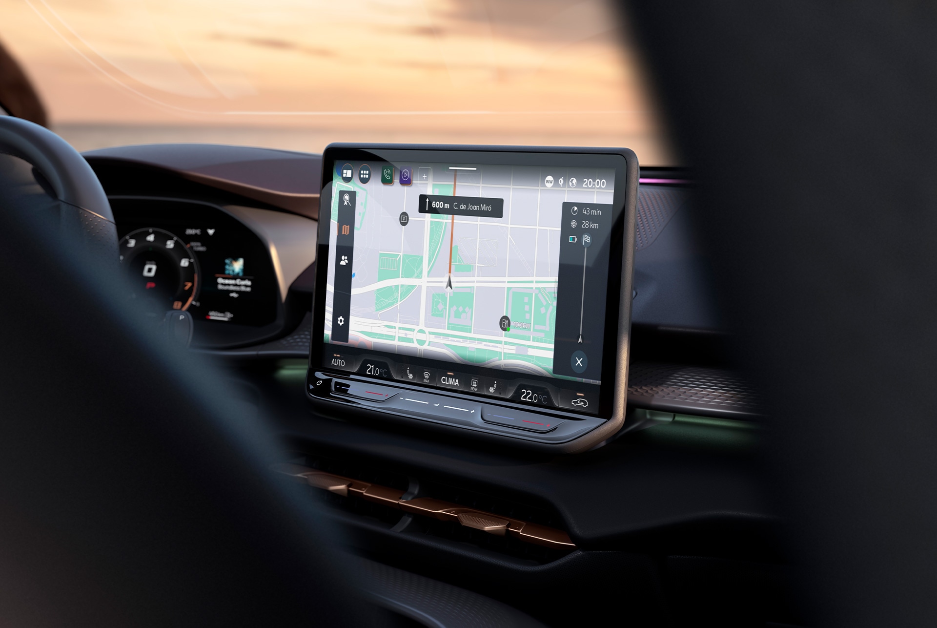 sistema di infotainment cupra terramar da 12,9 pollici che mostra le funzioni cupra connect, le app, le opzioni del profilo di guida, la navigazione online, la radio in diretta e altro ancora.